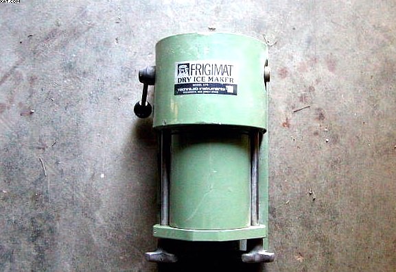 TECHNILAB INSTRUMENTS Frigimat Dry Ice Maker, Model 378.